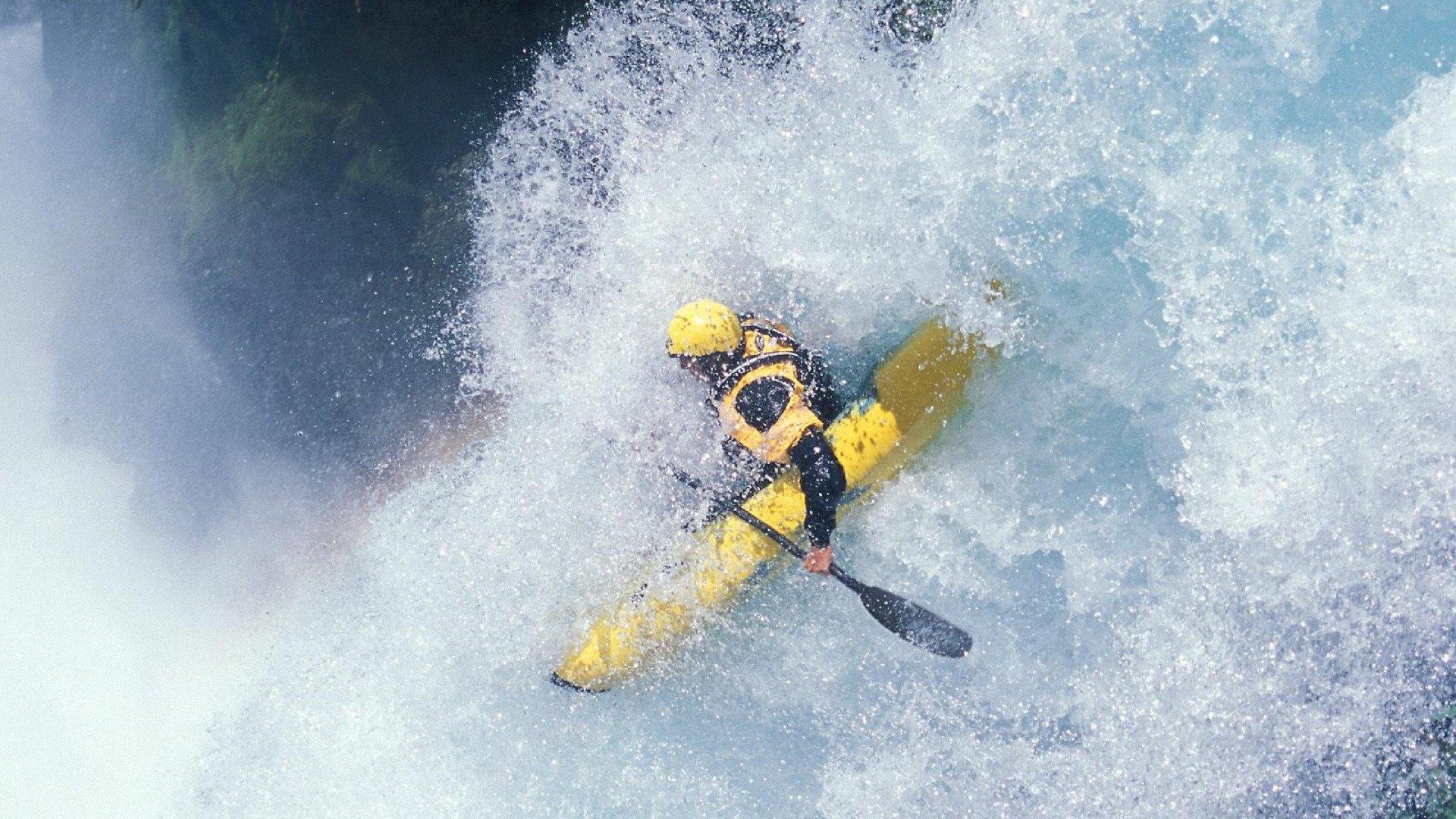 王勤伯谈昆德拉，中欧足球写作，一场文学与绿茵的对话