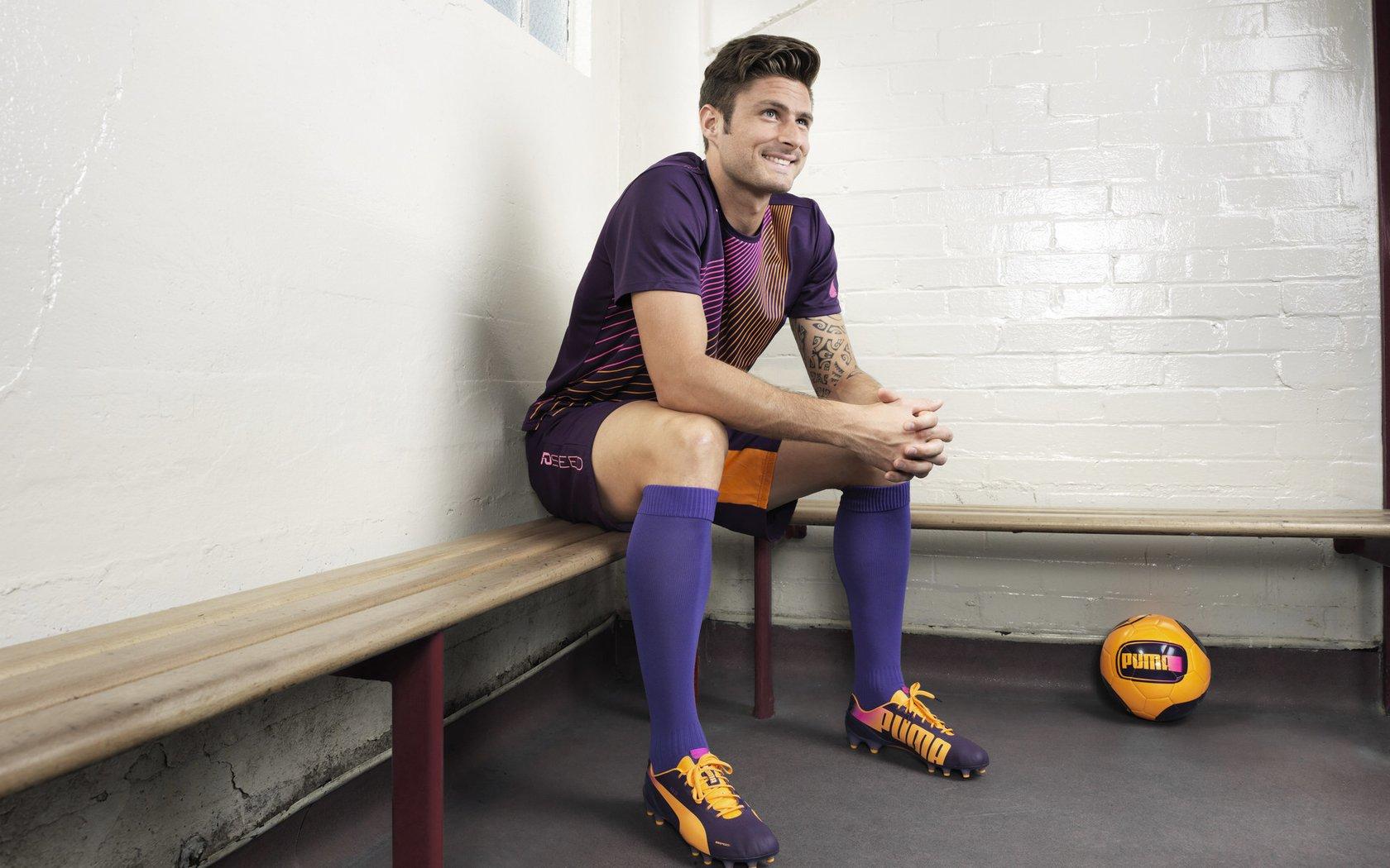 湖人防守蜕变!詹姆斯称研究录像成效显著 紫金军团限制雷霆策略曝光